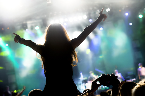 Girl at a concert_Alen Popov_E+_GettyImages_155129024.jpg