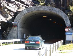 tunnel.jpg